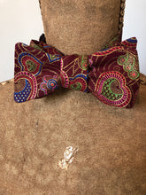 Load image into Gallery viewer, &quot;No Lie BowTie&quot;
